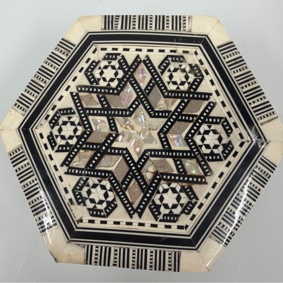 Mother of Pearl Jewelry Hexagon Handmade Inlaid Mother of Pear Trinket Box - Picture 2 of 9